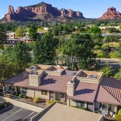 Bell Rock Retreat | Pool + Hot Tub Golf/Pickleball