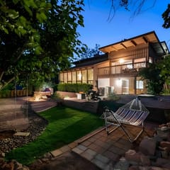 Spacious Home-Walk to Uptown-Views-HotTub-GameRoom