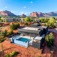 Luxe Sedona Retreat Private Heated Pool/Spa/Views!
