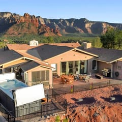 Swimming with Views! Epic Uptown home SwimSpa/Pool