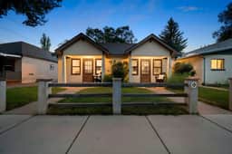 Stylish heart of Downtown Flagstaff Unit w/ Hot Tub