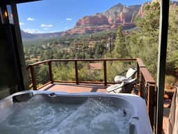 Red Rock Studio w/ Private Hot Tub & Scenic Views!