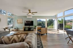Best views in Sedona Uptown Home w/ private HotTub