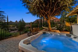 Best views in Sedona Uptown Home w/ private HotTub