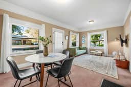 Stylish 1920s Downtown Flagstaff  unit W/HotTub