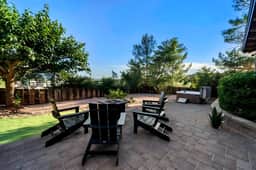 Spacious Home-Walk to Uptown-Views-HotTub-GameRoom