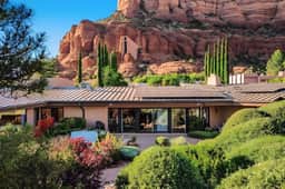 Amazing views/heated pool/hot tub/EV charger