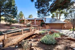 Stunning Chapel home with incredible views/Hot Tub