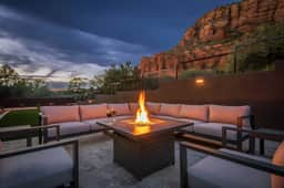 Luxury Estate! Heated Pool, Spas & Red Rock Views