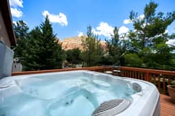 Private Sedona Home with Views & Hot Tub