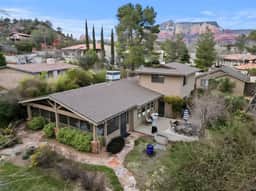Uptown Sedona multi home retreat w/Hot Tub