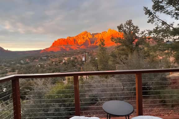 Red Rock Studio w/ Private Hot Tub & Scenic Views! - Image 1