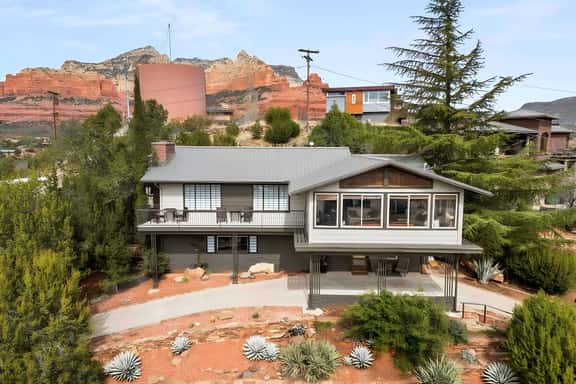 Prime Location in Uptown w/epic views and Hot Tub! - Image 1