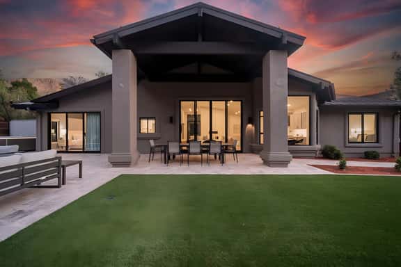 Luxury Estate! Heated Pool, Spas & Red Rock Views - Image 1