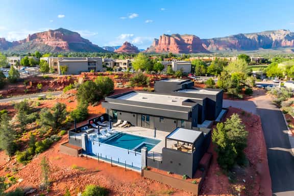 Luxe Sedona Retreat Private Heated Pool/Spa/Views! - Image 1