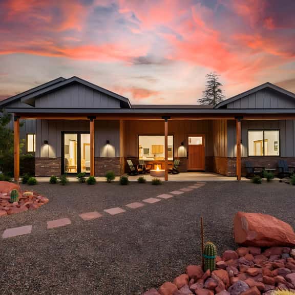 Modern & Spacious Chapel Home by Trails w View/Spa - Image 1