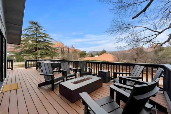 POOL! Swim w/Incredible Views! Uptown RetreatW/Spa