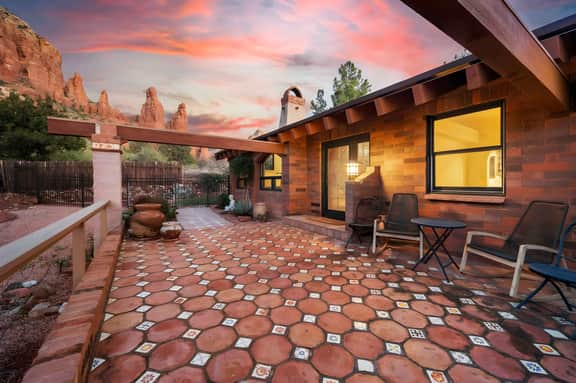 Stunning Chapel home with incredible views/Hot Tub