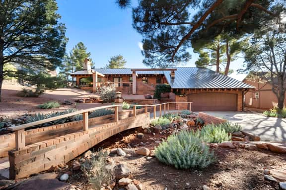 Stunning Chapel home with incredible views/Hot Tub