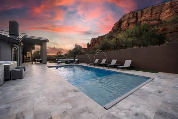 Luxury Estate! Heated Pool, Spas & Red Rock Views