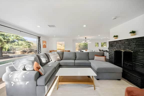 Heated POOL! Best Uptown Home W/PutPut, SPA, Views