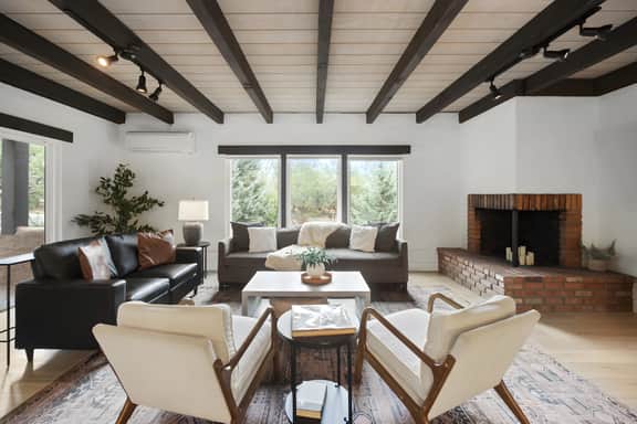 Luxe Sedona Home w/ Hot Tub, PutPut, and Corn Hole