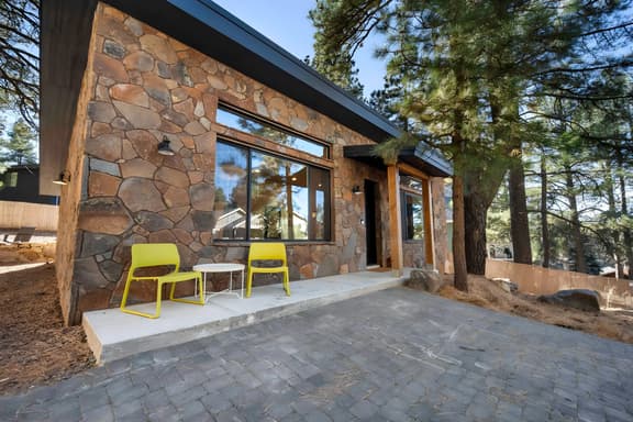Modern Flagstaff Wood Cabin Home/Forest Views