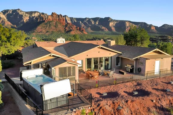 Swimming with Views! Epic Uptown home SwimSpa/Pool